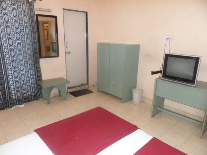 Oyo Flagship 37830 Hotel Aakar International Satara Exterior photo
